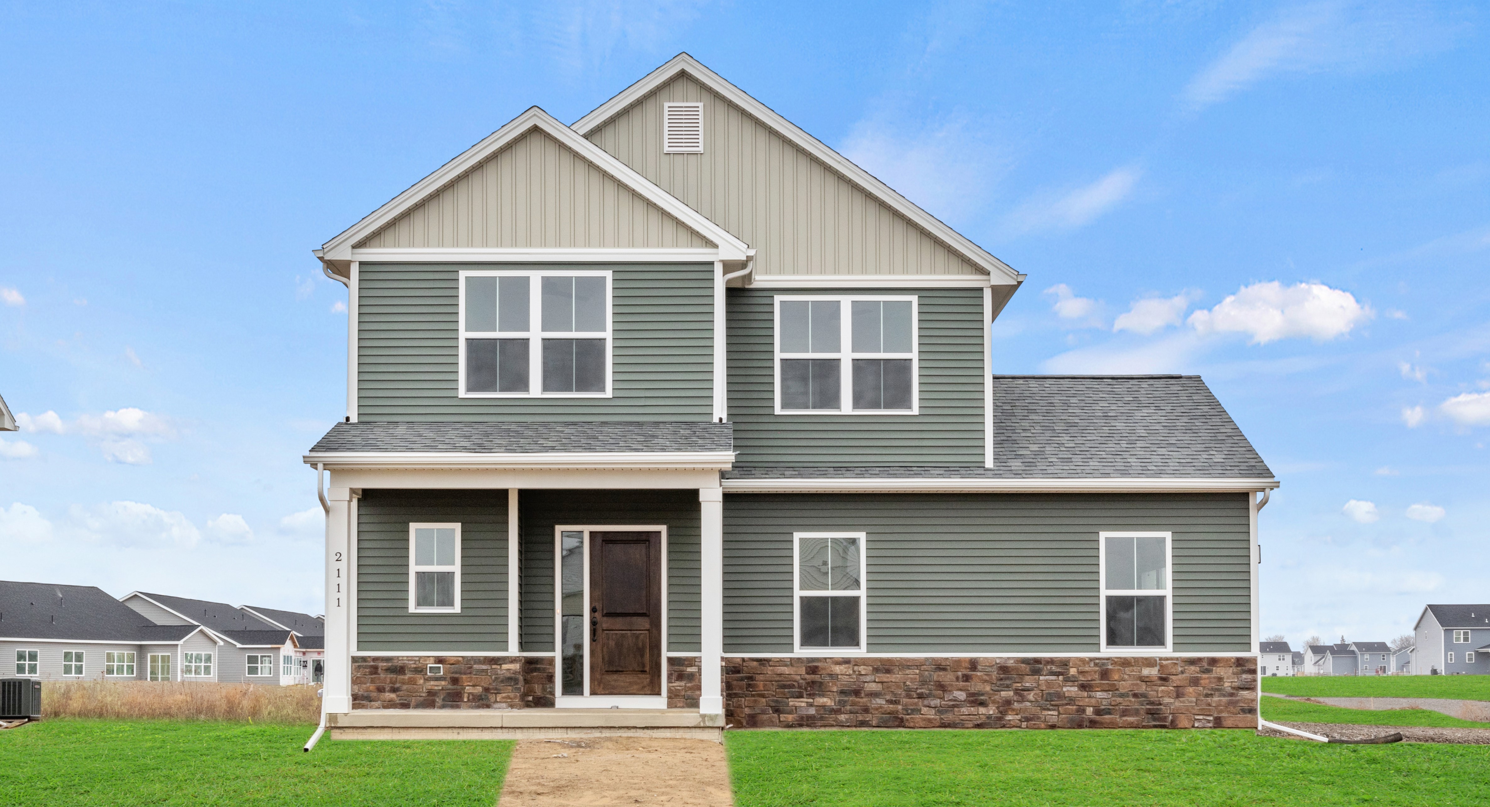 727 W Ironwood Dr, Rossford, OH 43460