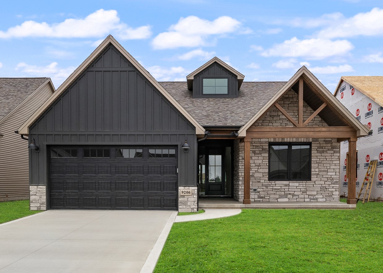 9224 Summer Song Ln, Sylvania, OH 43560